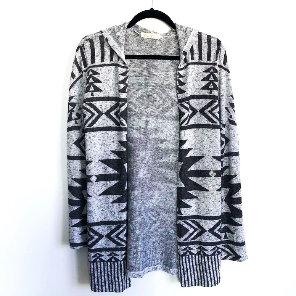✨3/$30✨ GOLDEN POPPY AZTEC HOODIE CARDIGAN